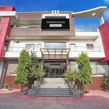 Super Townhouse Lalghati Near Airport Bhopal Exterior foto