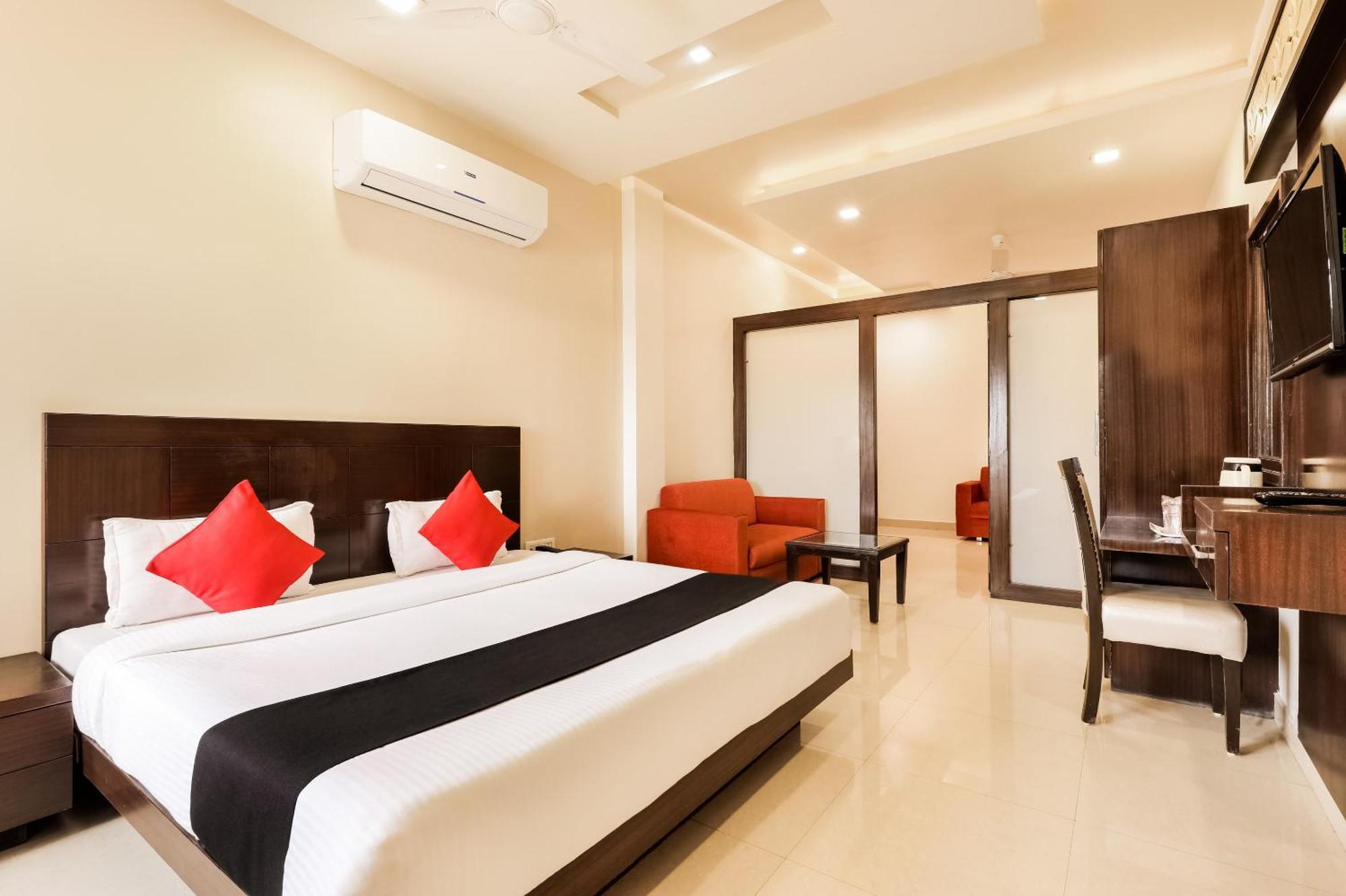 Super Townhouse Lalghati Near Airport Bhopal Exterior foto