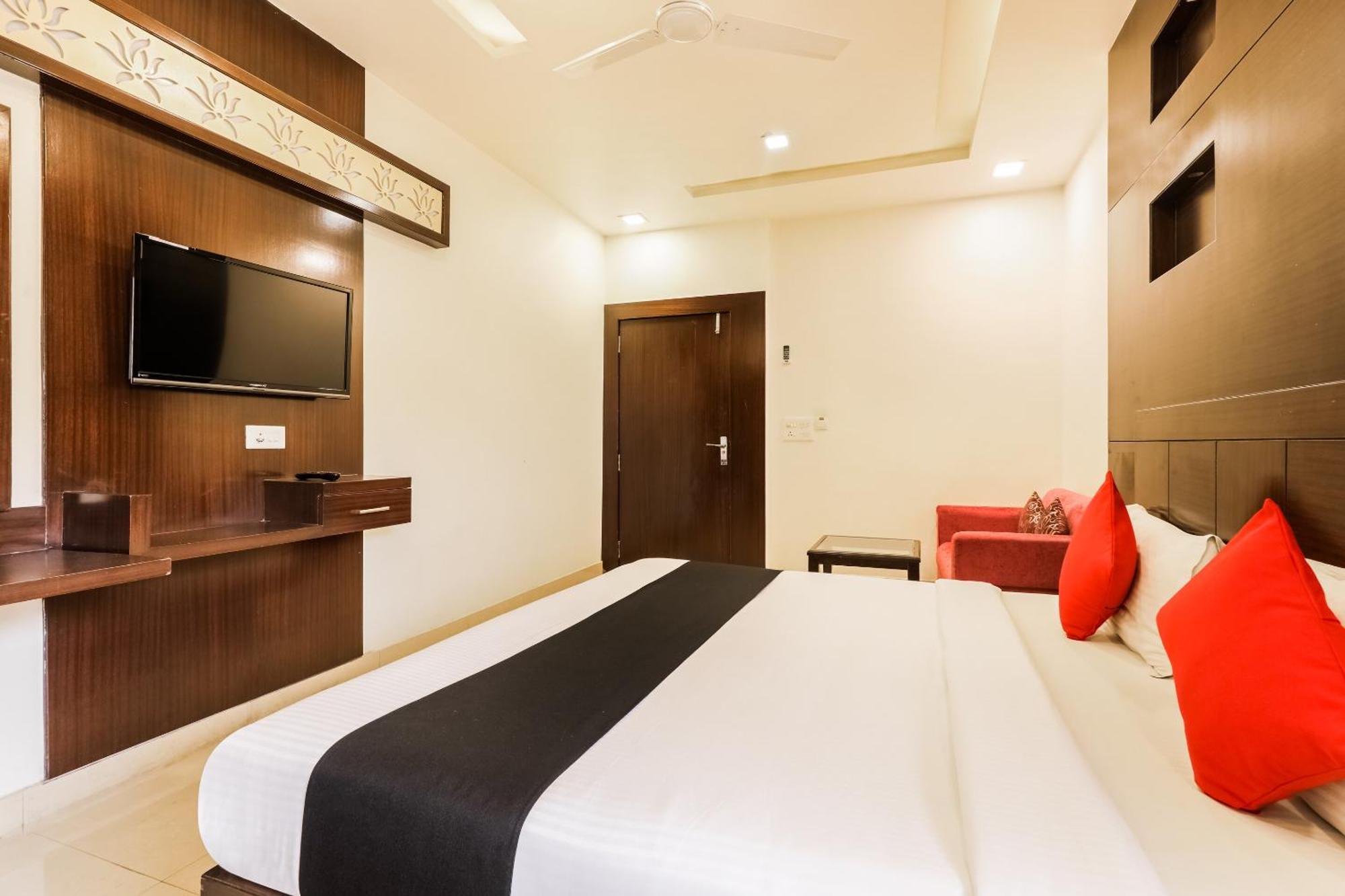 Super Townhouse Lalghati Near Airport Bhopal Exterior foto