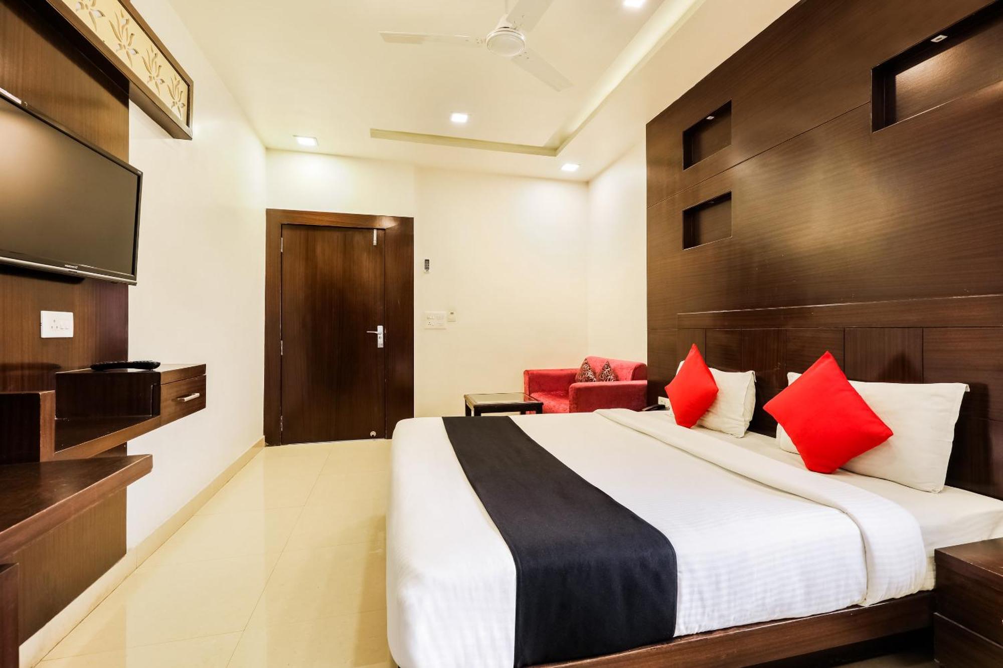 Super Townhouse Lalghati Near Airport Bhopal Exterior foto