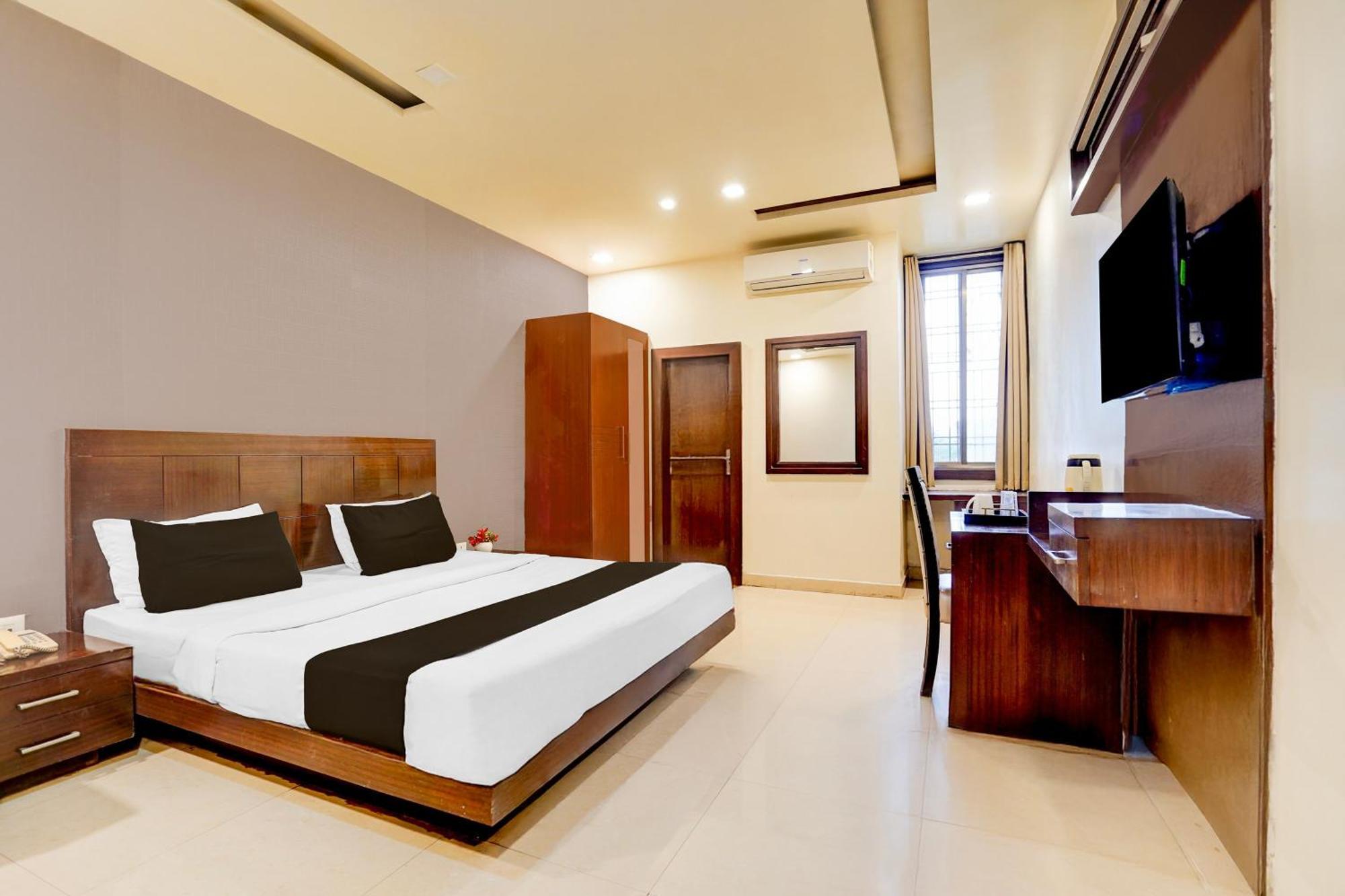 Super Townhouse Lalghati Near Airport Bhopal Exterior foto