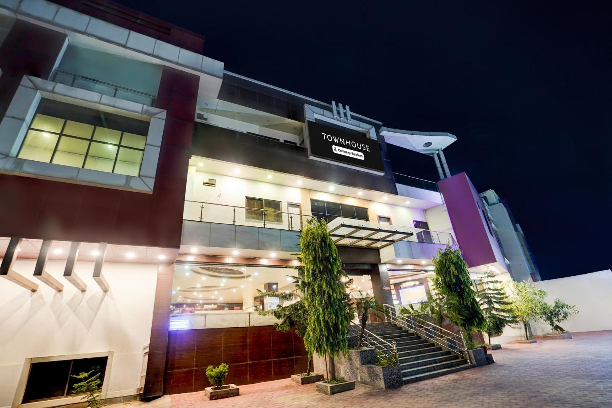 Super Townhouse Lalghati Near Airport Bhopal Exterior foto
